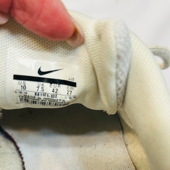 Nike Air Max 1SE Running Trainers    Like New Condition - Picture 8 of 10